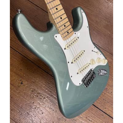 SECONDHAND Fender 2001 Standard Stratocaster, Made in Mexico - Sage Green Metallic image 7