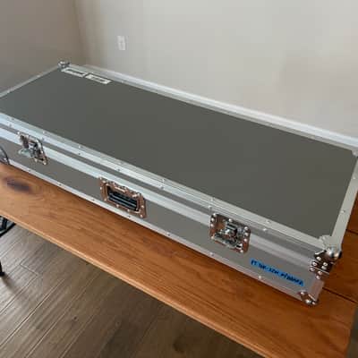 Pedaltrain Terra 42 with Wheeled Tour Case image 5