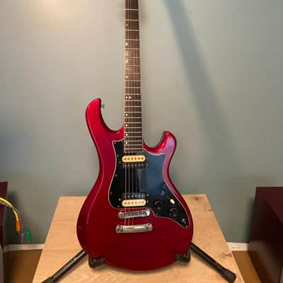 Gibson Victory MVII 1981-82 - Candy apple red image 1