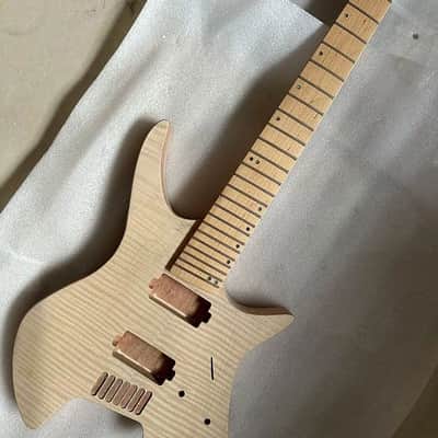Tiger Maple Top 7 String Headless Guitar Mahogany Body with Maple Neck image 5