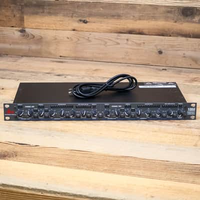 DBX 1066 Stereo Compressor Limiter Gate 2-Channel Dynamics Dual USA U286298 image 2