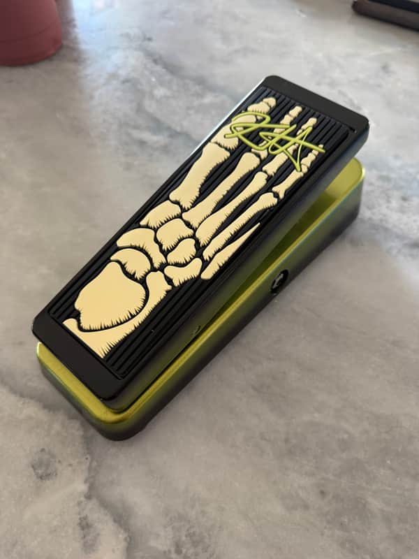 Dunlop KH95 Kirk Hammett Signature Cry Baby Wah 2010 - Present - Green image 1
