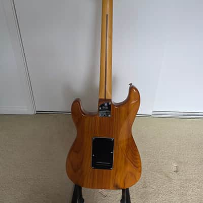 Fender American Professional II Stratocaster HSS with Maple Fretboard 2020 - Present - Roasted Pine image 4