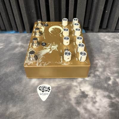 Limited Edition Walrus Audio Slö & Fathom Gold Standard Reverb Pedal  - 2020 image 4