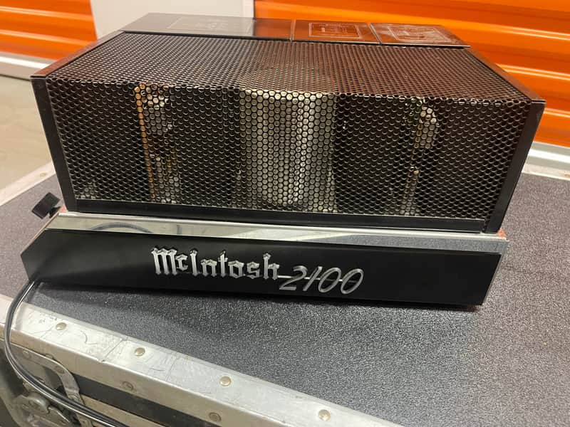 McIntosh 2100 Hi-Fi Amplifier image 1