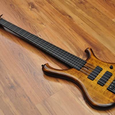 Marleaux Consat SE 5 string Fretless (lined) Limited Edition-Anniversary Serial#2516 Old Violin image 5