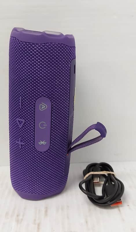 JBL Flip7 Wireless Speaker image 1