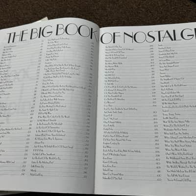 Lot of 5 Used Vintage Piano Books more than 400 SONGS including Broadway, Heritage Collection Book 1 & 2 , & More image 7