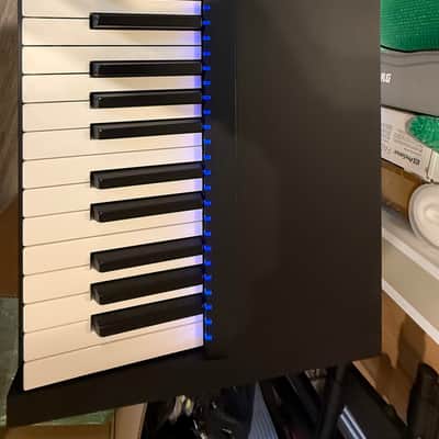 Native Instruments Komplete Kontrol S88 MKii 2020 - Present - Black image 5