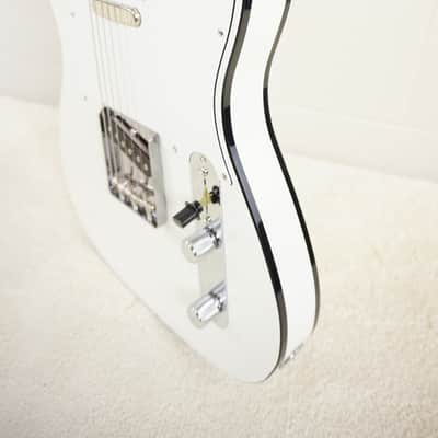 Immagine Fender FSR Traditional II 60s Telecaster Custom RW 2025 Olympic White w/ Black Binding MIJ - 9