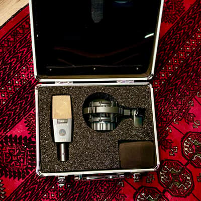 AKG C414 XLII Large Diaphragm Multipattern Condenser Microphone 2010s - Black image 1