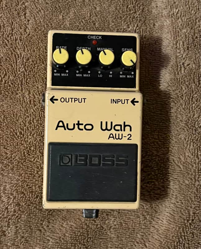 Boss AW-2 Auto Wah | Reverb