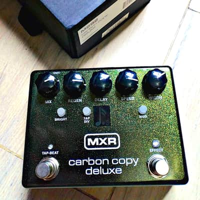 MXR M292 Carbon Copy Deluxe Analog Delay 2017 - Present - Green image 1