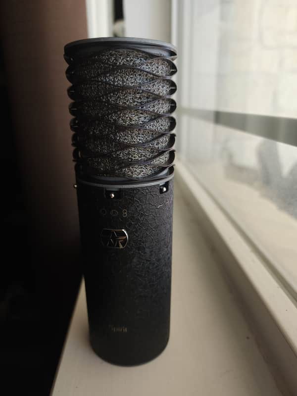 Aston Spirit Large Diaphragm Multipattern Condenser (Black) image 1