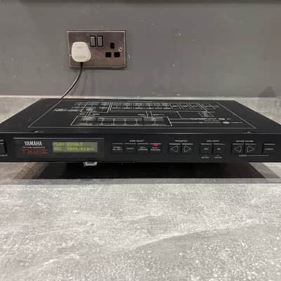 Yamaha TX81Z Vintage Rackmount FM Tone Generator