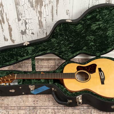 Bourgeois 2013 Luthier's Choice Small Jumbo "Face" Guitar - Bear Claw Spruce Top / Red Gum Eucalyptus Back and Sides image 24