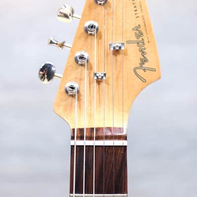 Fender Vintera '60s Stratocaster 3-Color Sunburst Electric Guitar w/Bag image 7