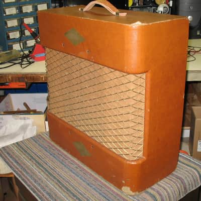 1953 Montgomery Wards 35 JDR 8211  Wards Airline/Danelectro Commando image 4