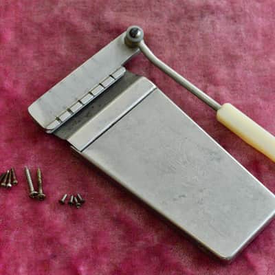Vintage 1960's Gibson SG Standard Lyre Maestro Vibrola - Complete vintage unit - ES-335 Tailpiece image 1
