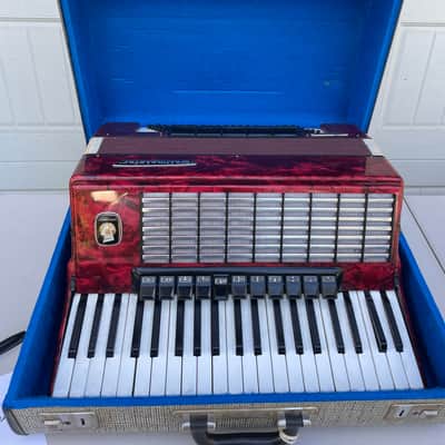 Rare Weltmeister Stella Accordion 11 Treble, 5 Bass image 1