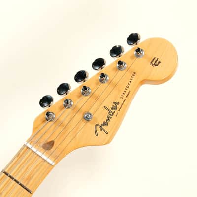 Fender 70th Anniversary American Vintage II 1954 Stratocaster 2-Color Sunburst [V700929] (06/11) image 11