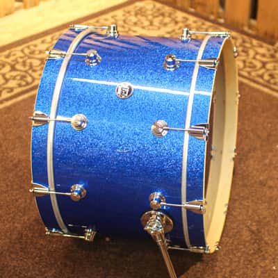 DW Performance Blue Sparkle Bass Drum - 14x22 image 2