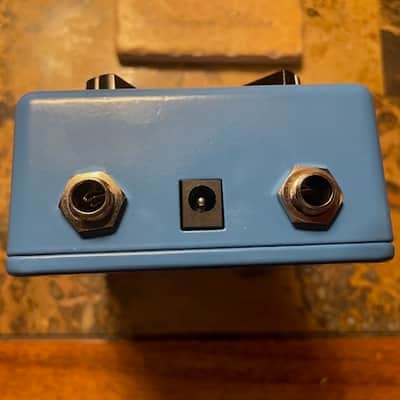 JHS Ross Chorus 2023 - Blue (with Battery Clip Added!) image 5