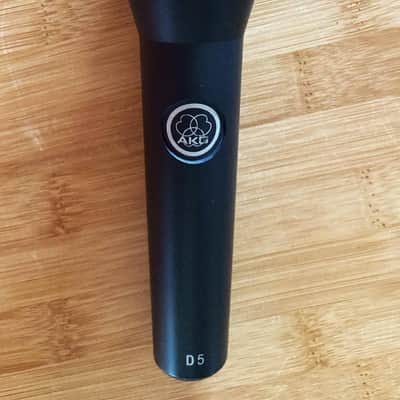 AKG D5 Professional Dynamic Vocal Microphone – Excellent Condition image 2