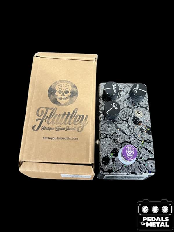Flattley Guitar Pedals Revolution 2019 - Present - Black / Silver Paisley Skulls - X17035 image 1