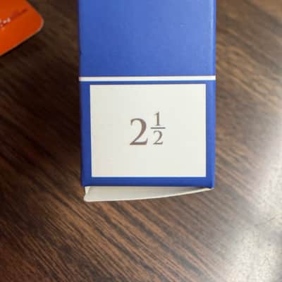 Set of 3 Types of Clarinet Reeds SUEWIO 2.5 Pack of 10, Rico 2.0 Pack of 2, & Sovvid 2.5 Pack of 9 (21 Reeds all together) image 4