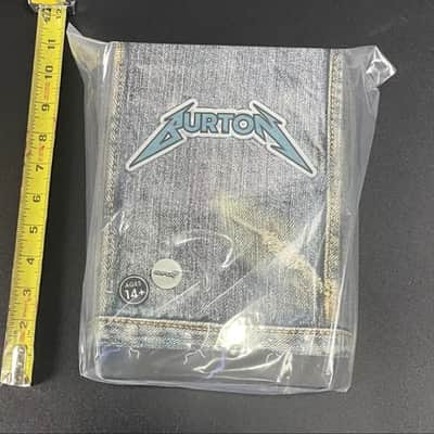 Super 7 Metallica Cliff Burton Ultimates 7-Inch Action Figure (Wave 1) 2023 Limited Edition image 5