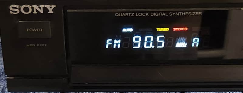 Sony Sony ST-JX401 is a quartz-lock digital synthesizer AM/FM stereo tuner. 90s - Black image 1