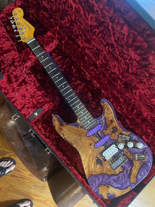 Fender Stratocaster 2026 - Wood Burl/Epoxy