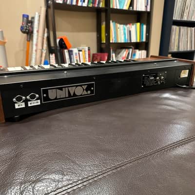 Univox K1 - 700 Midi Mod image 2