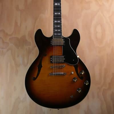 Yamaha SA2200 Semi-Hollow Electric Guitar Sunburst, Yamaha Hard Case included image 3