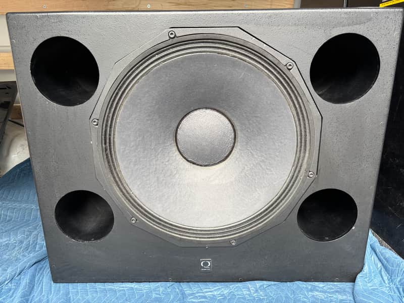 Quested QSB121 21" Passive Subwoofer image 1