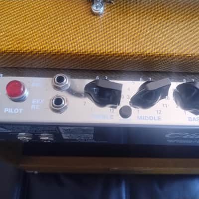 Peavey Classic 30 2-Channel 30-Watt 1x12" Guitar Combo 1994 - 2014 - Tweed image 4