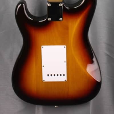 Fender Stratocaster ST'68-US Hybrid 2017 - 3TS Sunburst - japan import image 2