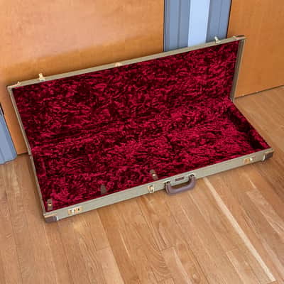 Fender G&G Deluxe Strat / Tele Hardshell Case, Tweed with Red Poodle Plush Interior - Tweed image 2