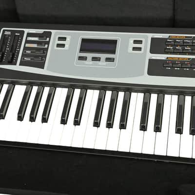Kurzweil KME61 Micro Ensemble 61-Key Synth Action Keyboard with Case CG01KCQ image 3