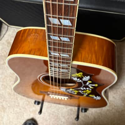 Gibson Custom Shop Hummingbird 2023 - Honey Burst Nitro image 2