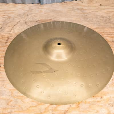 Zildjian 18" Medium Crash image 1
