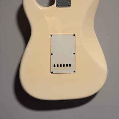 Rare 1989 Fender Squier Stratocaster USA (E9-Series) Aged Olympic White Excellent Player with Low Action image 6