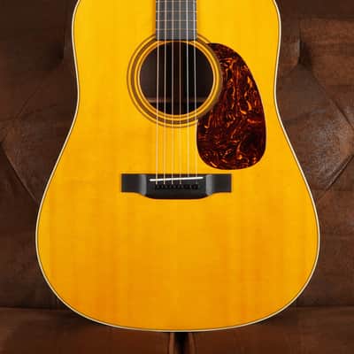 Martin HD-28 STT image 2