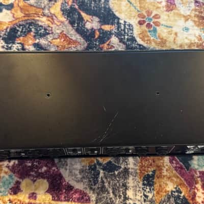 dbx 223 Stereo 2-Way / Mono 3-Way Crossover image 7