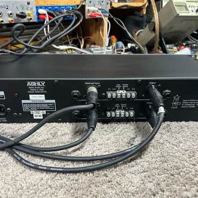 Ashley Audio MQX-2310 Stereo Graphic Equalizer Bild 2