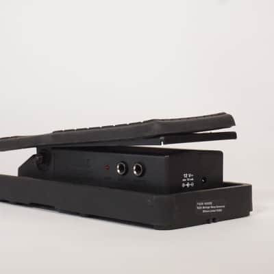 Behringer FCV100 Dual-Mode Foot Controller for Volume and Modulation Control image 3