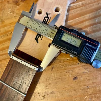 Peavey Raptor Plus Neck 3x3 Rosewood Board Heel Trussrod Adjuster 1990’s - Clear image 25