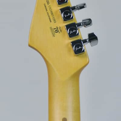 Fender American Professional II Stratocaster with Maple Fretboard - Sienna Burst image 5