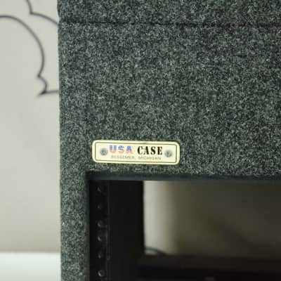 Used USA Rack Case, Slanted/Flat Box image 2